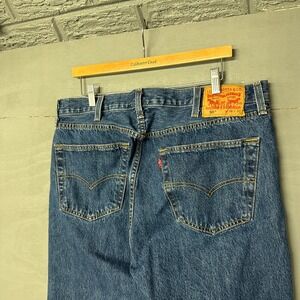 Levi Strauss Co 501 Jeans Mens W38 L32 Medium Wash Classic Fit Button Fly Denim